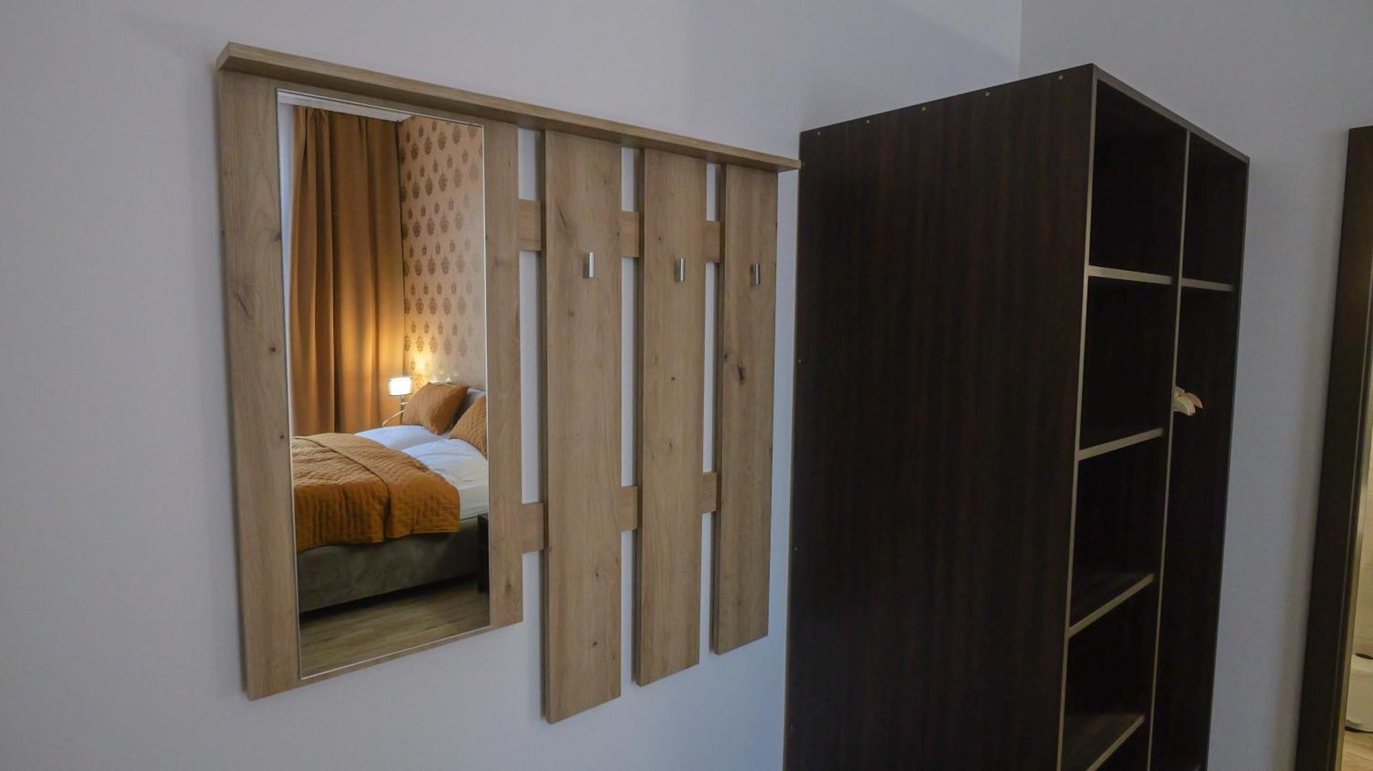 Premium City Centre Bedrooms Prešov Exterior foto